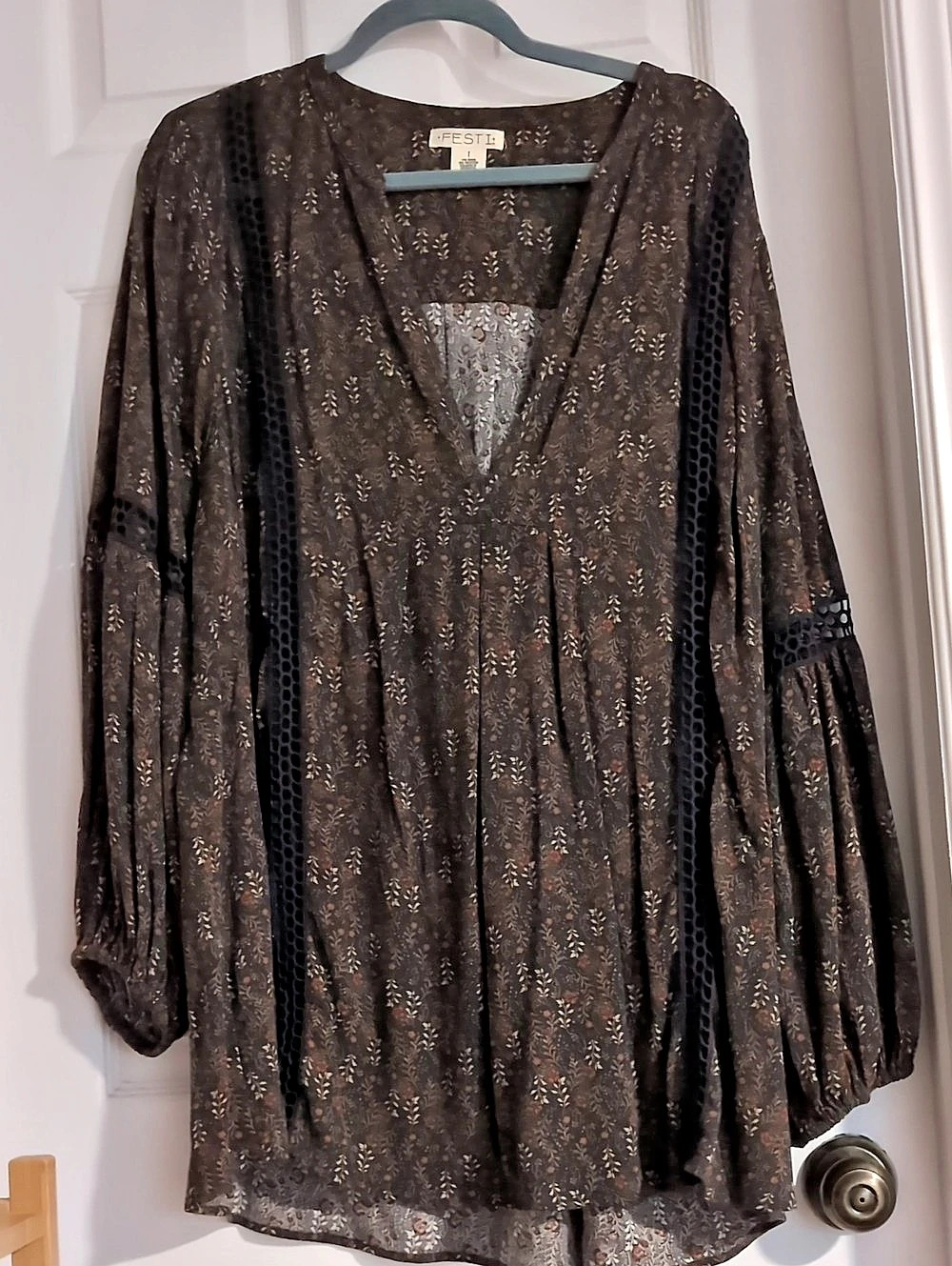 Torrid Festi Floral Lace-Trim V-Neck Blouse Brown & Orange Size 1